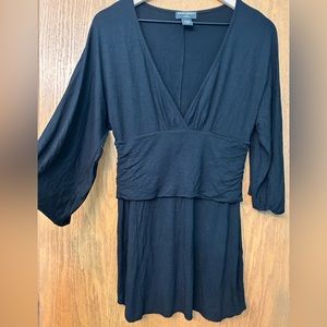 Banana republic black shirt Medium wrap top v-neck
Batwing sleeve deep v-neck